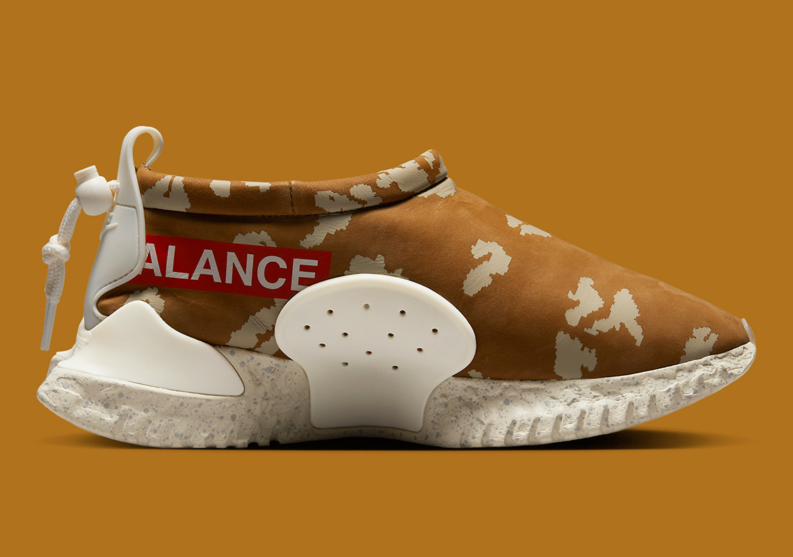 Undercover mang đến họa tiết bò nâu hiện đại cho Nike Moc Flow - 2