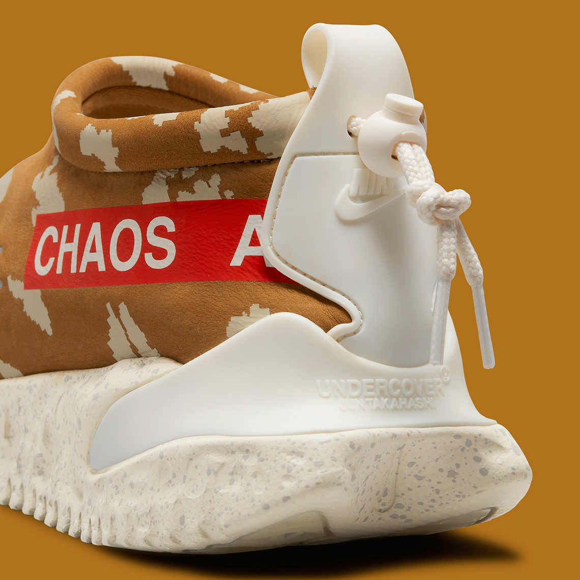 Undercover mang đến họa tiết bò nâu hiện đại cho Nike Moc Flow - 5