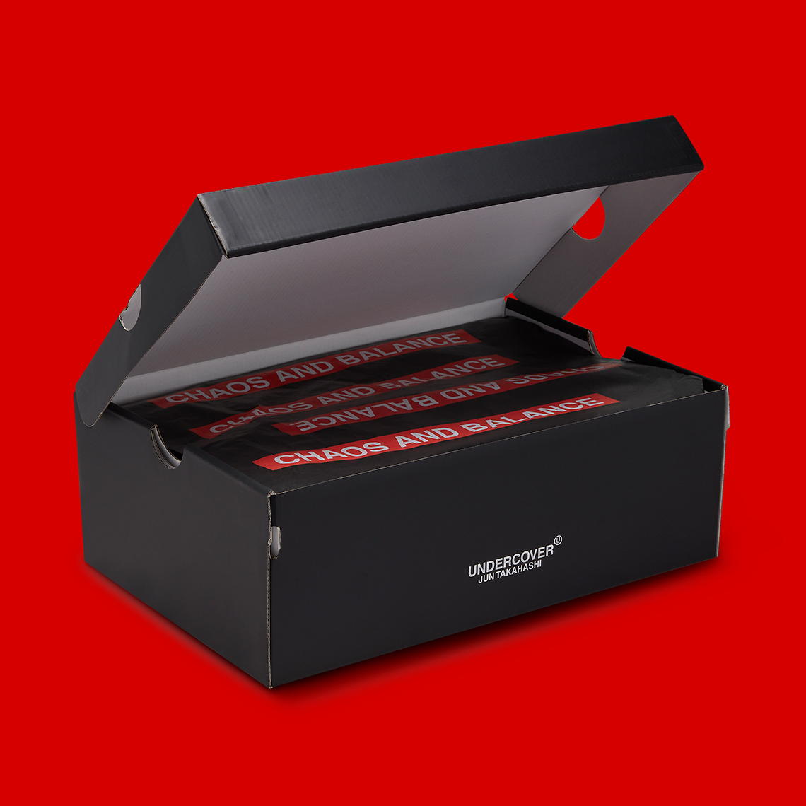 UNDERCOVER và Nike hợp tác ra mắt phiên bản Moc Flow mới với màu sắc đen chủ đạo - 12