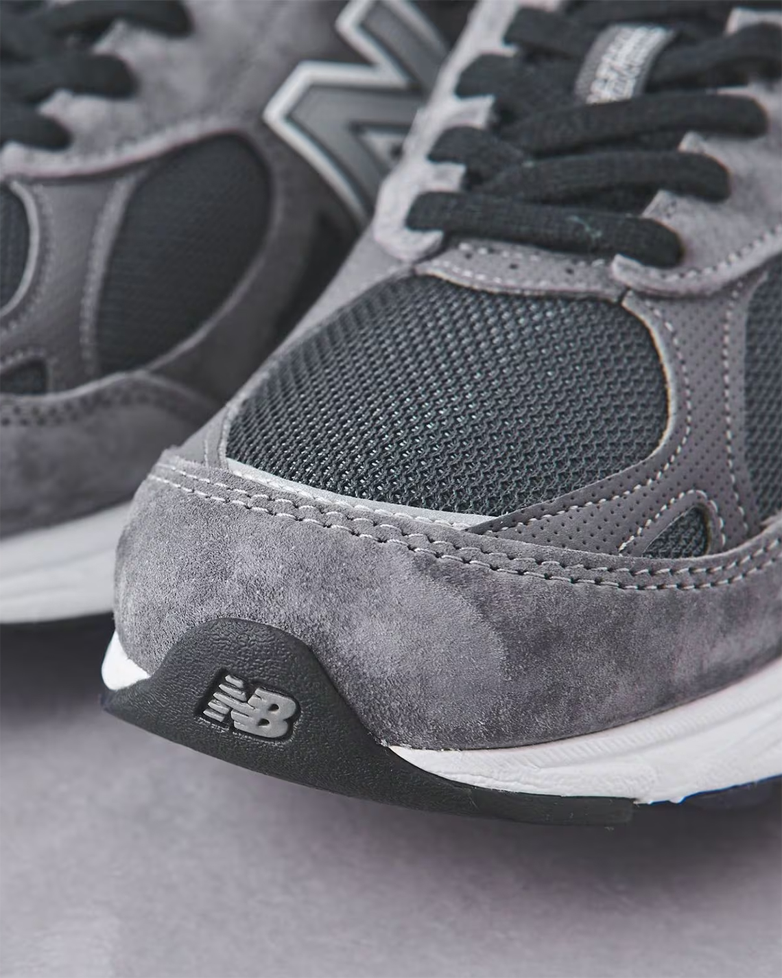 UNITED ARROWS và New Balance giữ màu xám cho đôi giày 990v3 sắp tới - 8