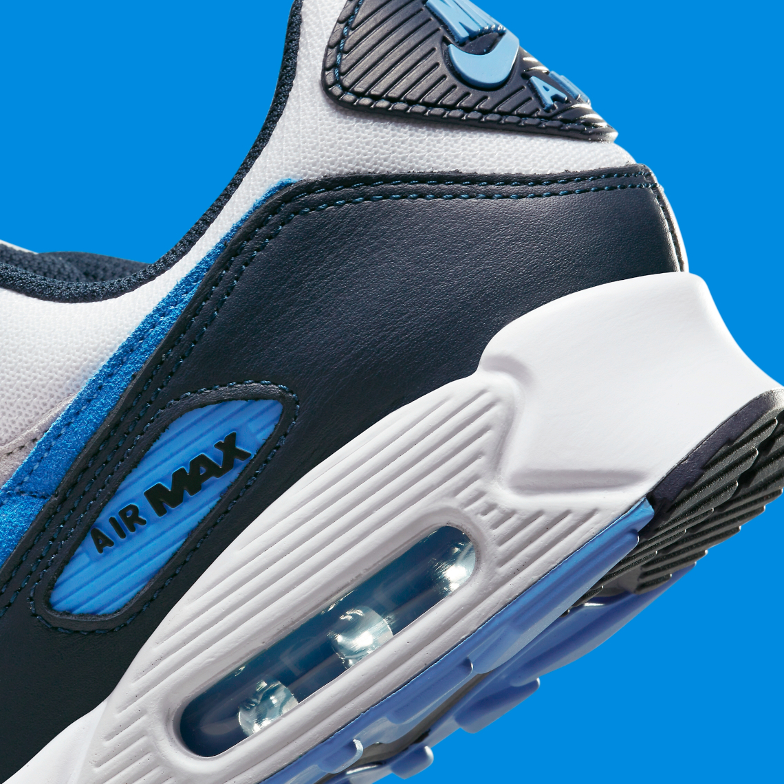 University Blue và Dark Obsidian kết hợp với nhau trên Nike Air Max 90 này - 8