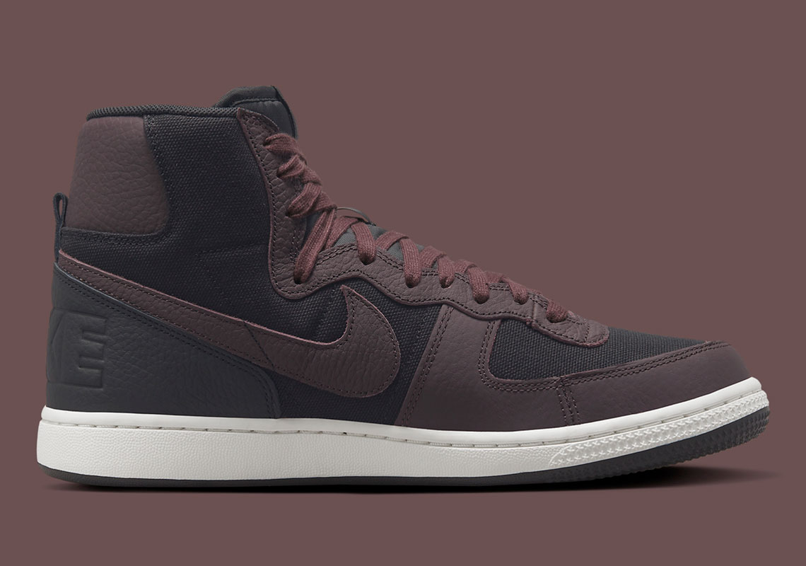 Velvet Brown mặc trang phục Nike Terminator High For Fall - 3