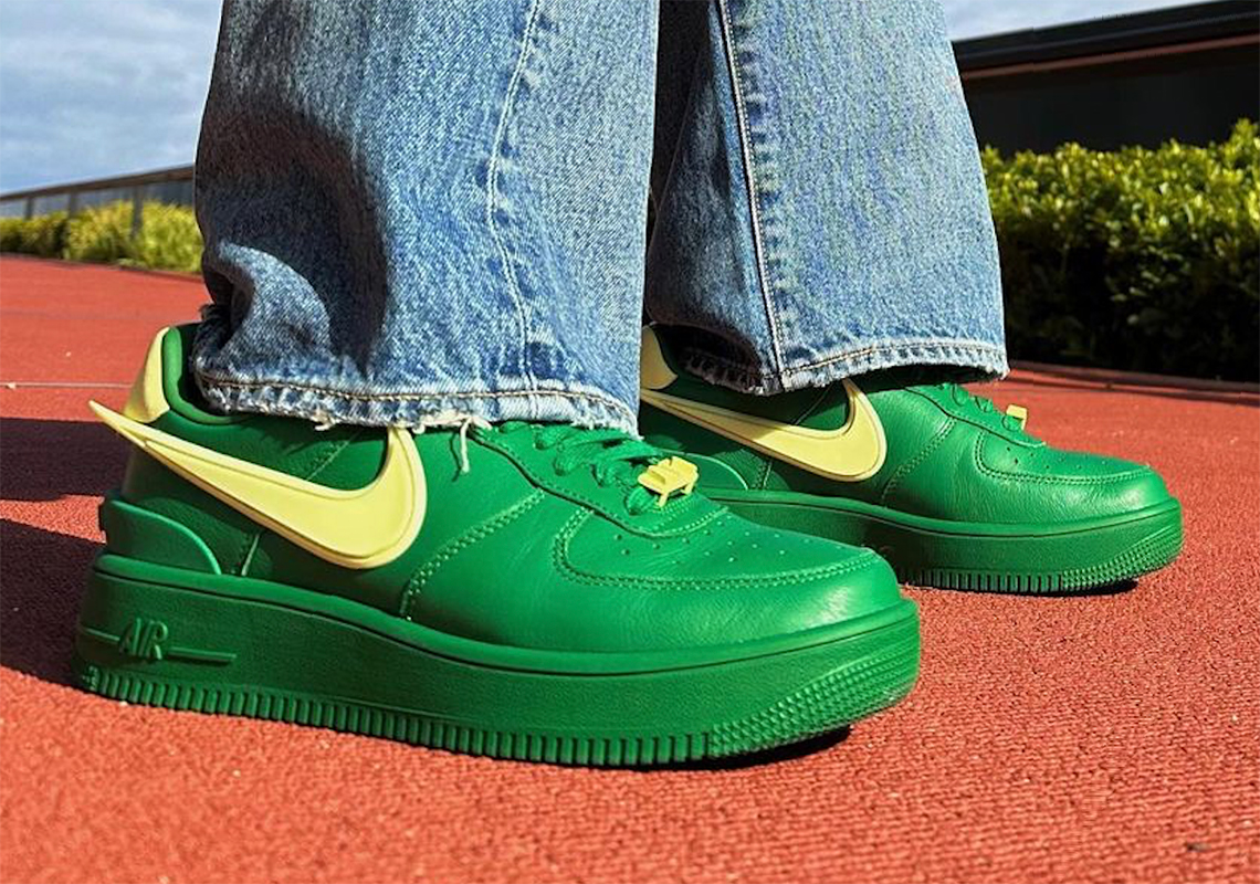 Yoon Ahn tiết lộ hình ảnh mẫu giày AMBUSH Nike Air Force 1 Low Green Yellow