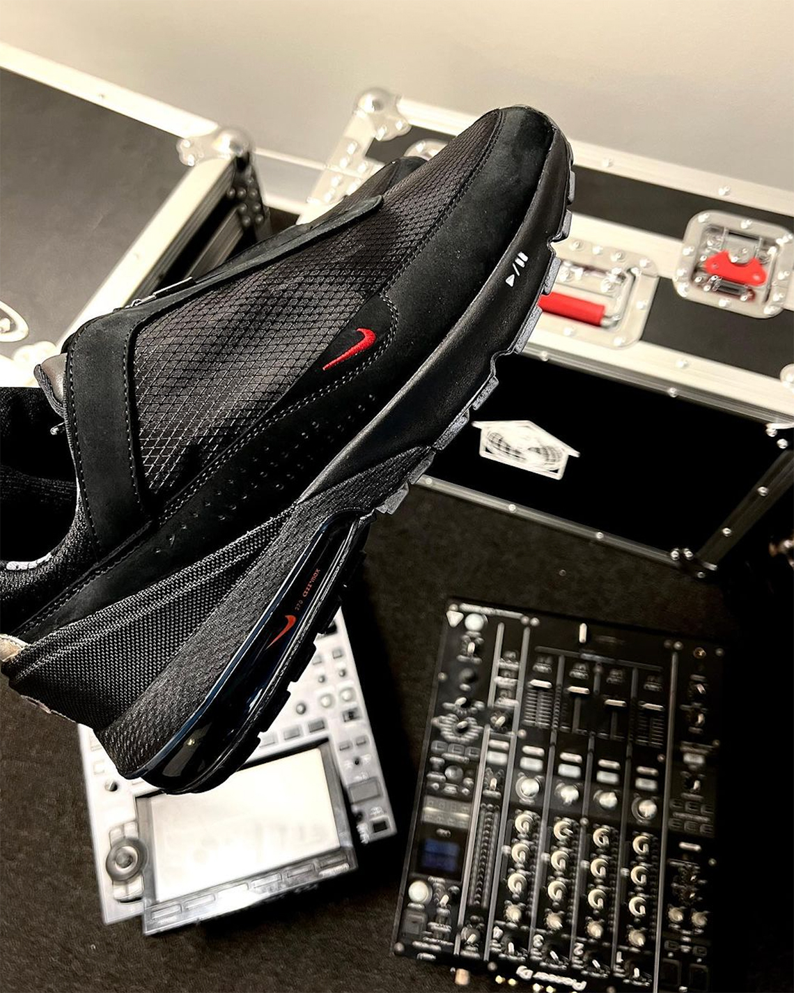 Zack Bia giới thiệu sự kết hợp đặc biệt của mình với Nike Air Max Pulse - 2