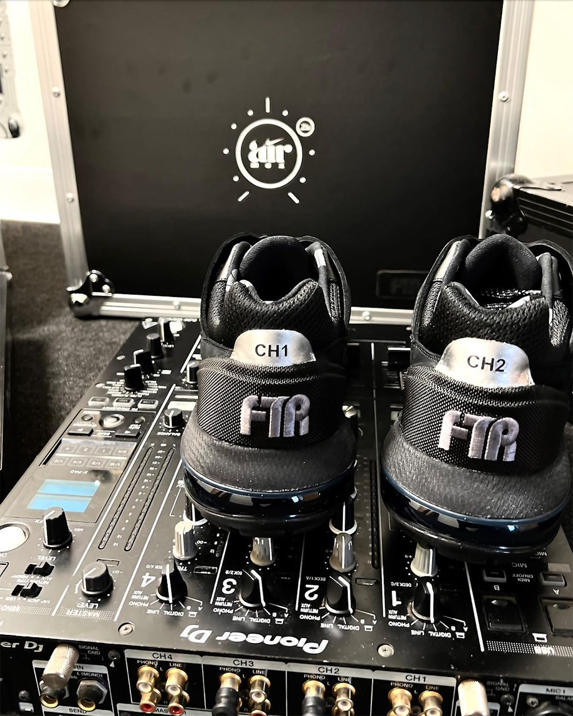 Zack Bia giới thiệu sự kết hợp đặc biệt của mình với Nike Air Max Pulse - 3