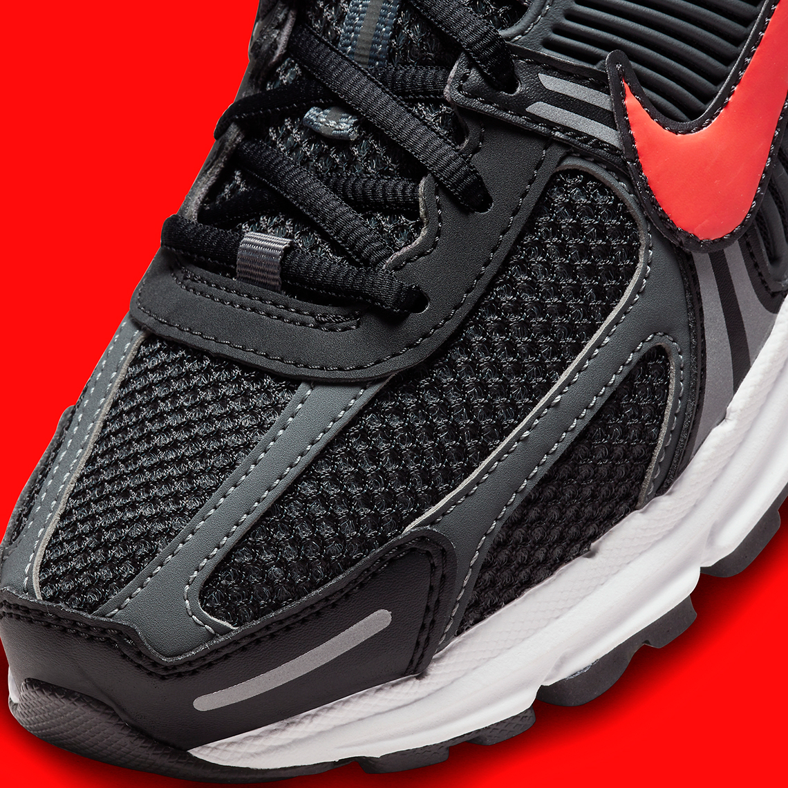 Zoom Vomero 5: Sự Trở Lại Ấn Tượng với Màu Sắc Độc Đáo! - 7